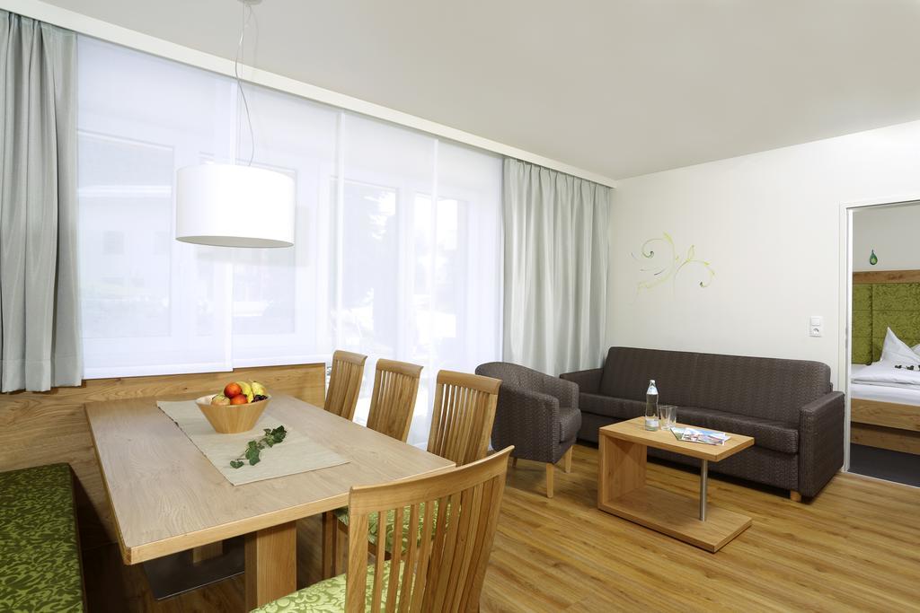 Aparthotel Rubinius Wagrain Habitación foto